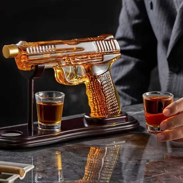 Karafka Pistolet + 2 Kieliszki – Zestaw Prezentowy na Alkohol