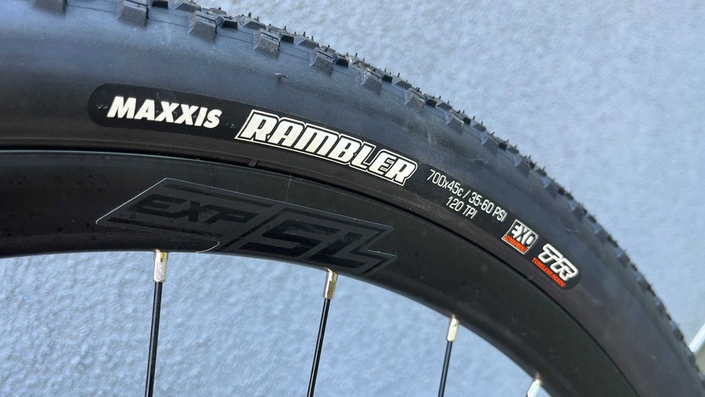 Merida Silex 4000 rozmiar M wygodny karbonowy gravel, fvat23