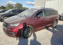 Chrysler Pacifica Hybrid 2021 бампер