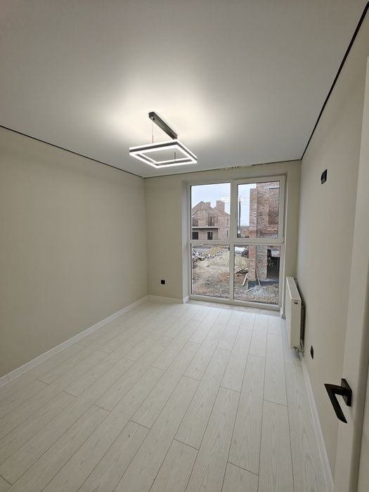 Продаю БЕЗ КОМІСІЇ для покупця. Будинок