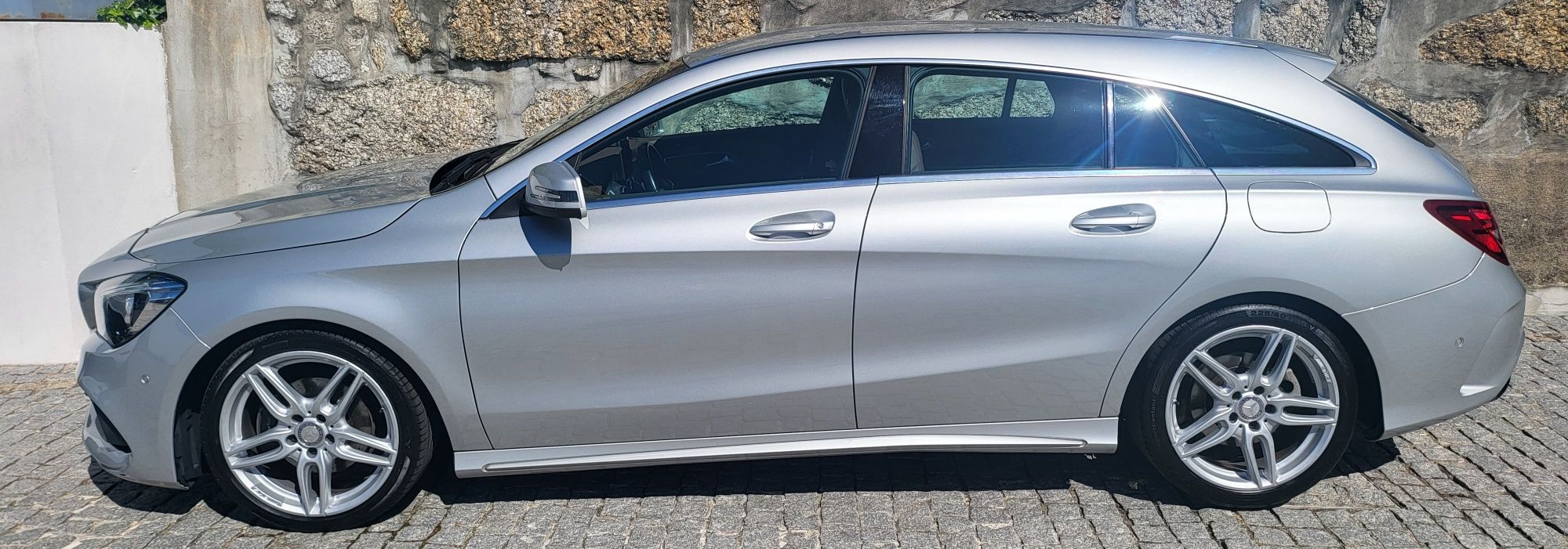 Mercedes-Benz CLA180 AMG Shooting Brake Full Extras