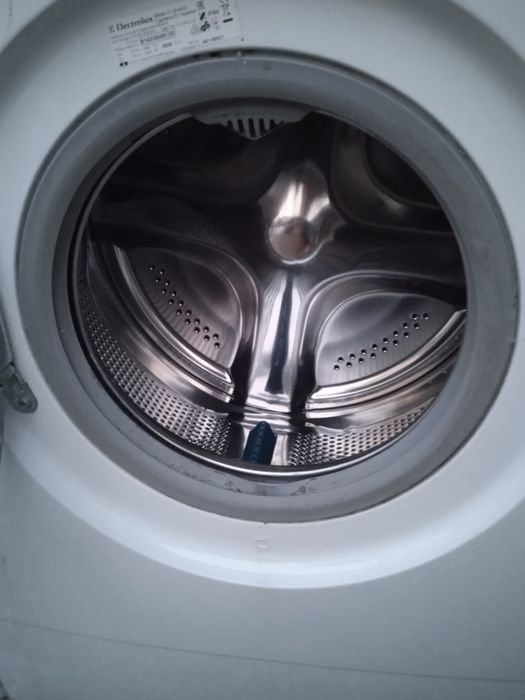 Продам Стиральная машинку electrolux