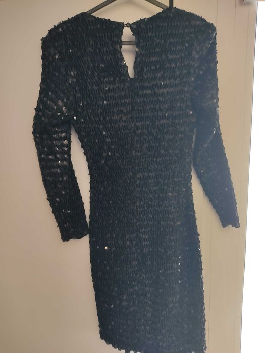 Vestido nove de lantejoulas