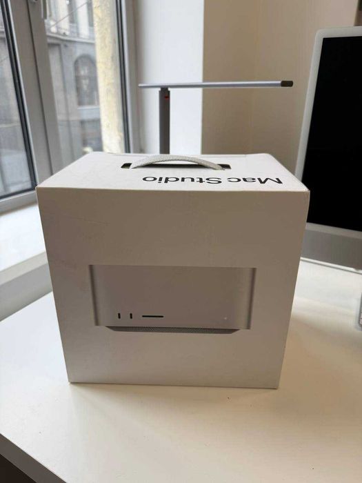 Mac Studio M2 Ultra 64GB/1TВ 24CPU/60GPU (MQH63)