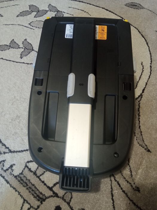 Fotelik Maxi Cosi 0-13kg, baza ISOFIX FamillyFix, śpiworek