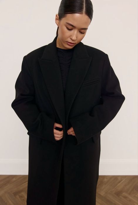 Пальто обʼємне довге Vloria