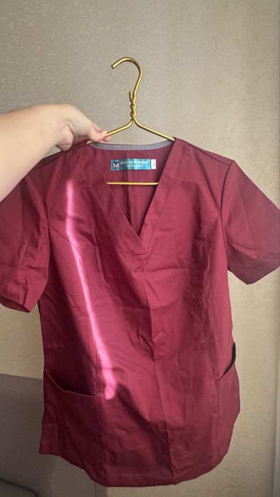 Новий медичний костюм Berlin Chemie 48 розмір