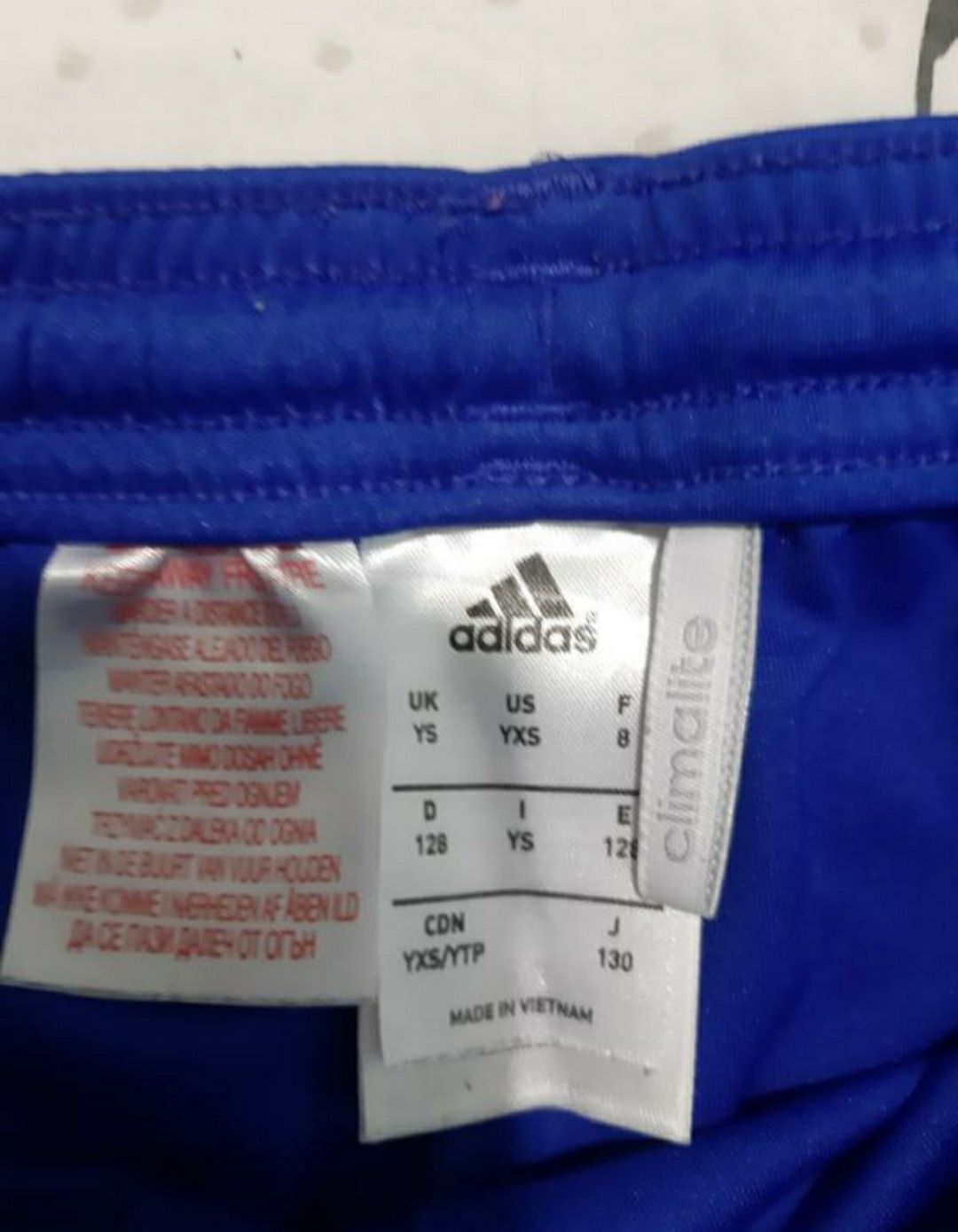 Фирменные шорты для мальчика фирма Adidas