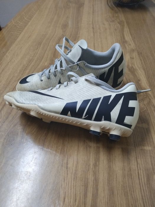 Pitons Nike Mercurial