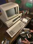 IBM Pc/XT z monitorem i klawiaturą oraz drukarką igłową