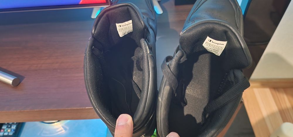 Кросівки champion