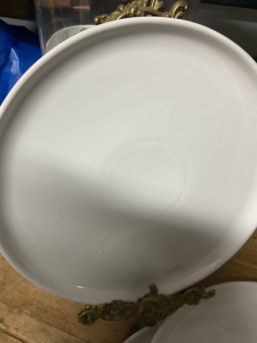 Prato de piza com 32 cm ,      Novos por usar  anúncios abaixo