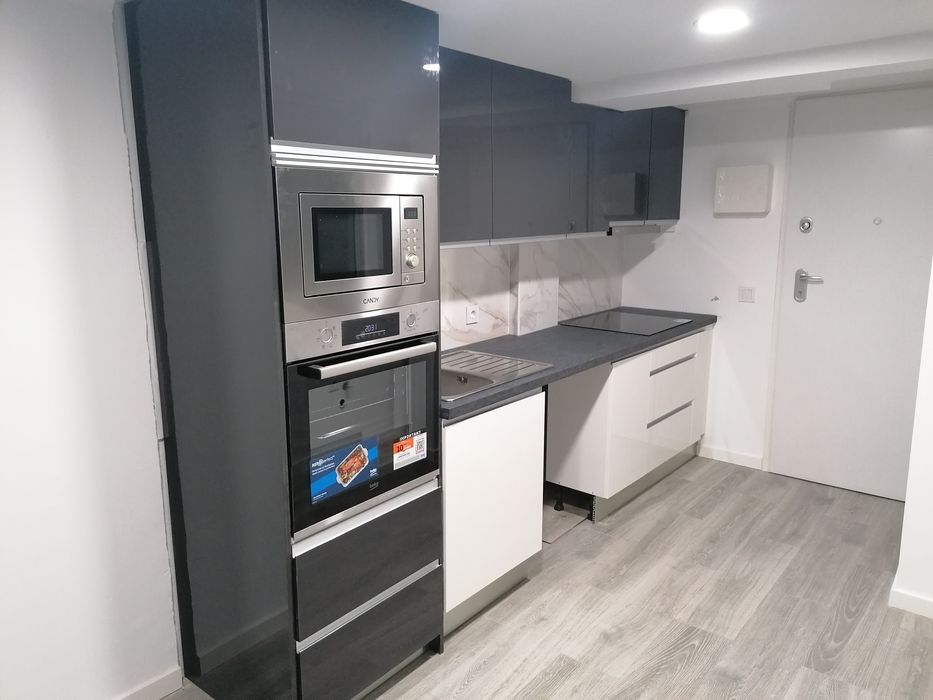 T1 - Caneças - totalmente remodelado - a estrear