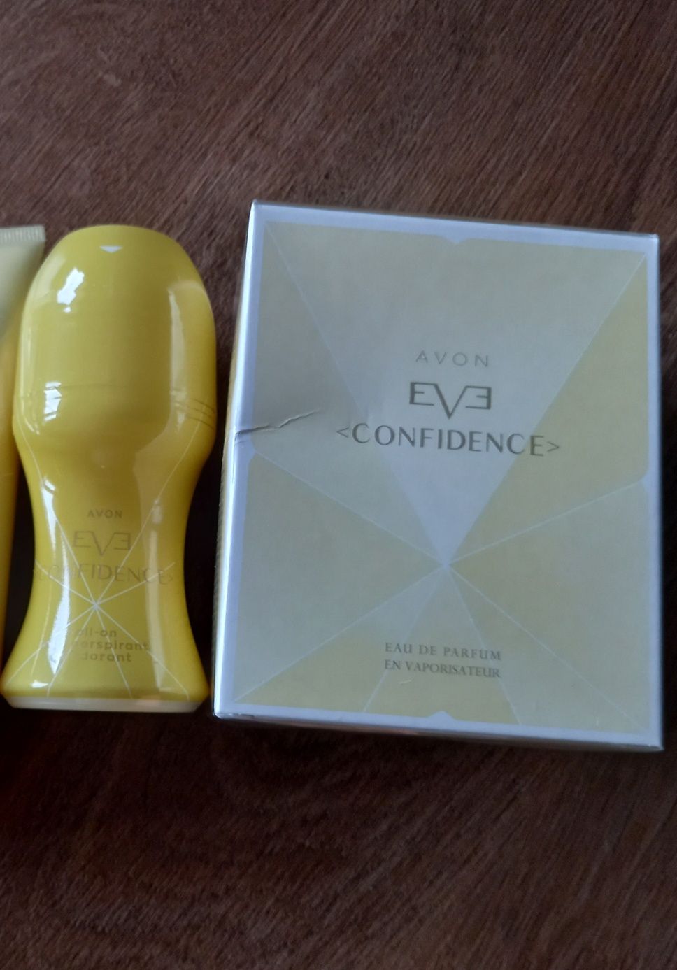 Avon zestaw Eve Confidence