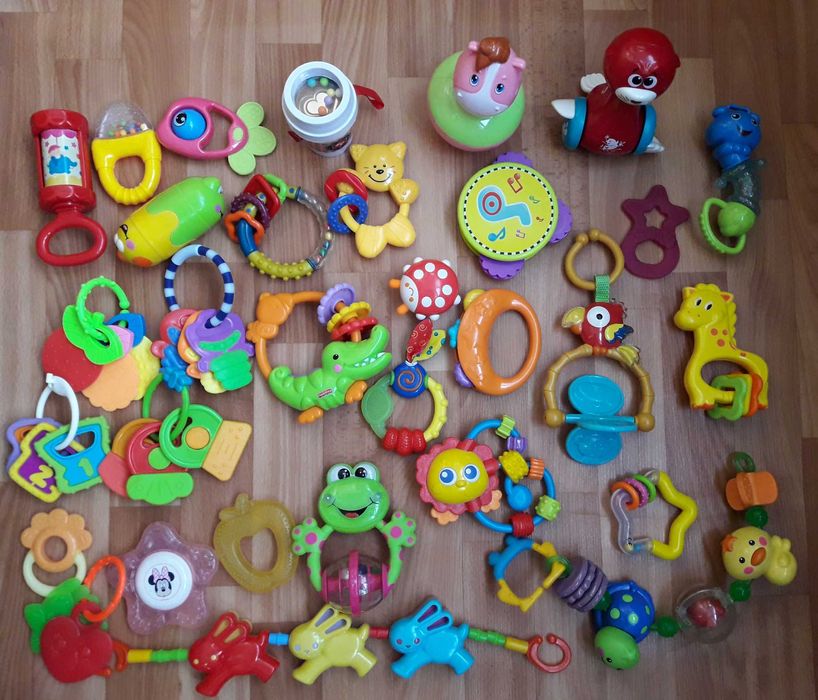 Погремушка, грызунок Сhicco,  Fisher price, Simba, Nuby, playgro