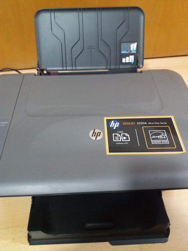 Impressora HP deskjet 1050 All in one