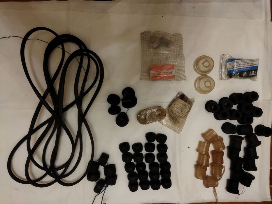 Нові запчастини на автомобіль Москвич 2140