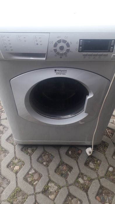 Pralka hotpoint ariston. Uszkodzona.