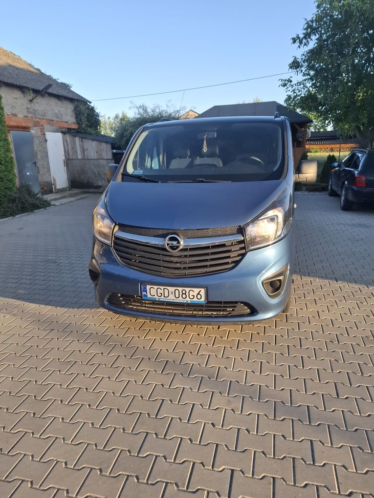 Opel vivaro 1.6 biturbo wersja long