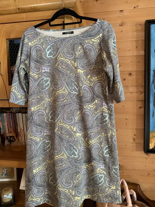 Vestido meia manga . Marca Lanidor