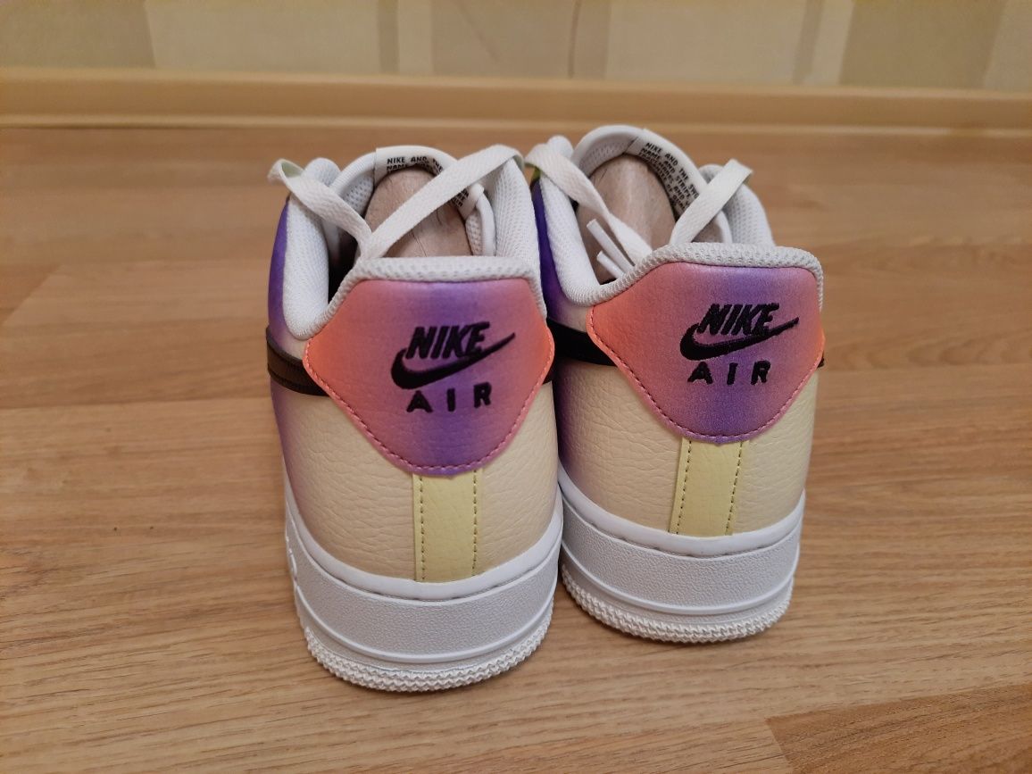 Оригінальні жіночі кросівки NIKE AIR FORCE 1 LOW 07 MULTI FD0801-100