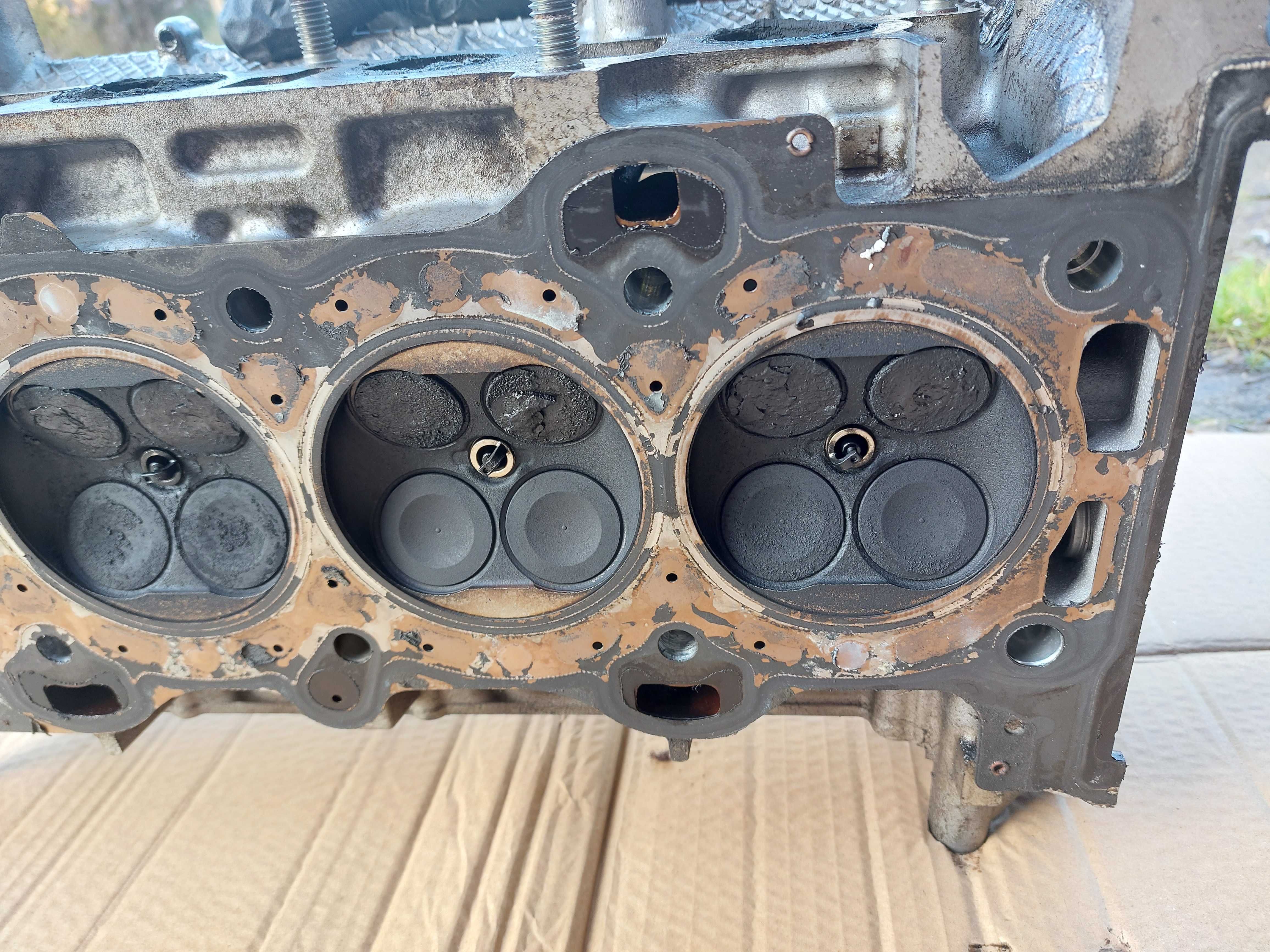 Głowica Kpl wałki Ford Mondeo mk4 C MAX Focus mk2 Mazda lift 1.8 L8