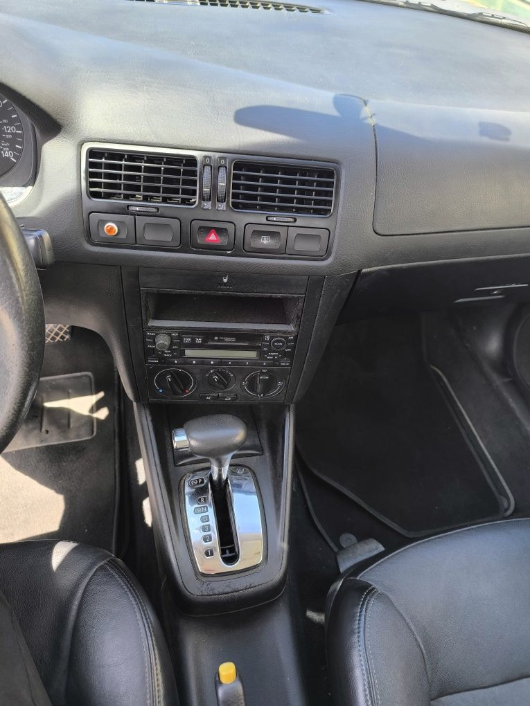 VW Jetta 1.9 TDI automático