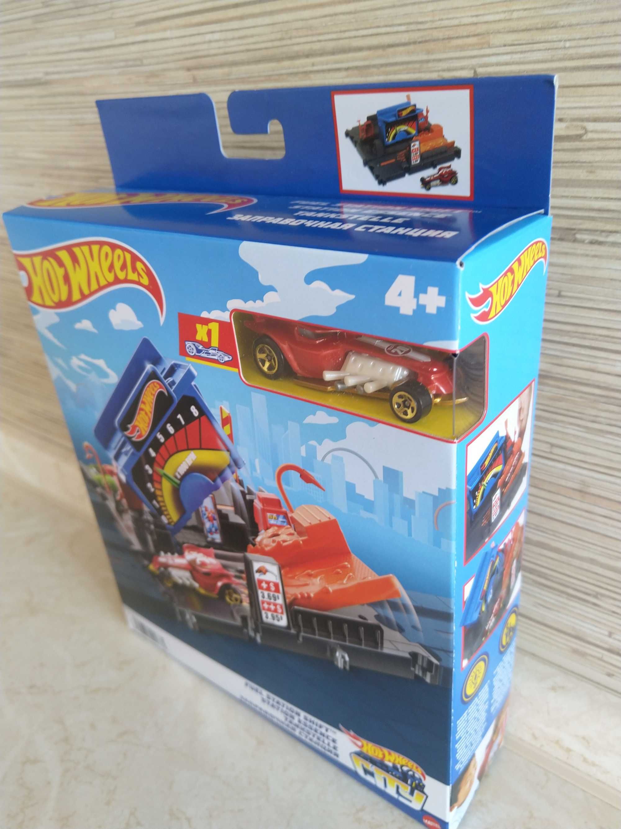 HIT Hot wheels odjazdowa stacja paliw HW + autko KURIER