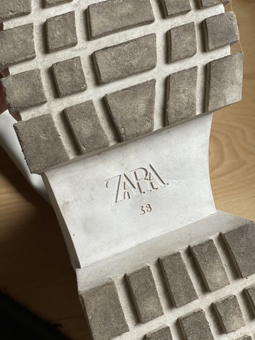 Чоботи труби Zara