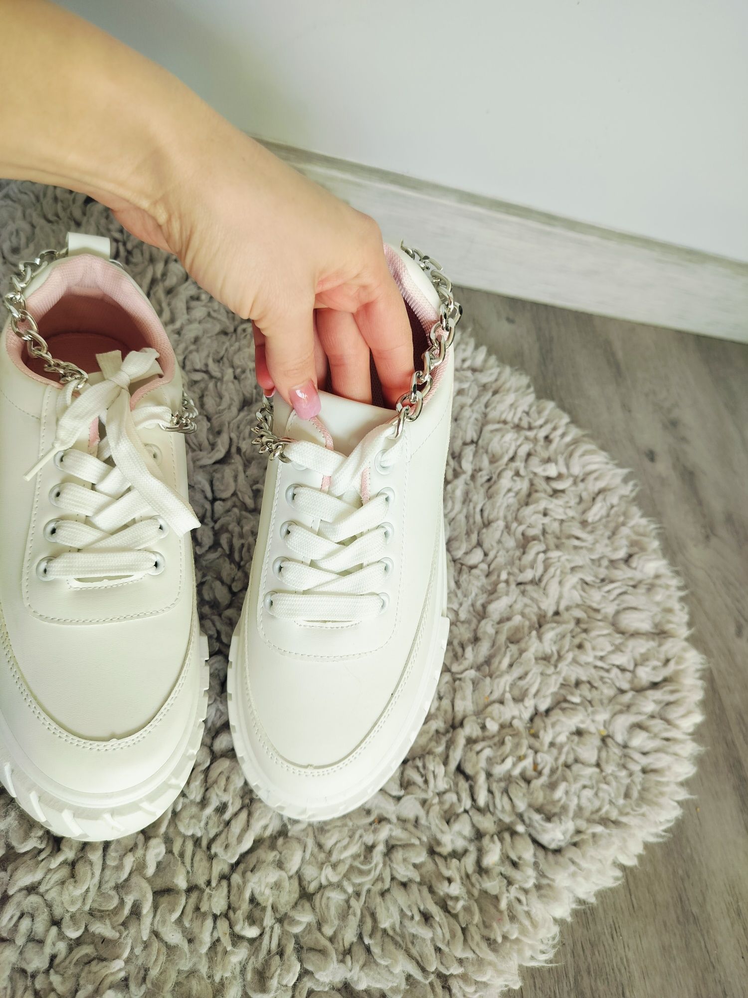 Nowe białe trampki buty 38 butik