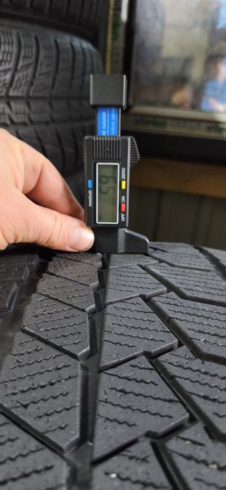 Шини резина зима 265/40 R21 Continental winter contact ts 860s