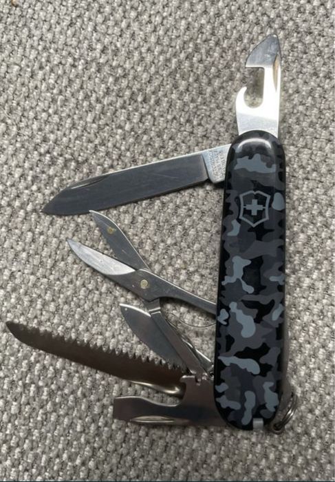 Victorinox Huntsman