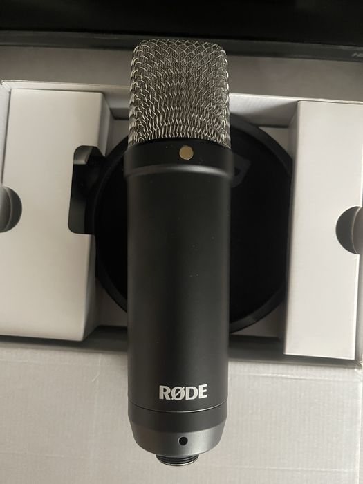 Мікрофон Rode NT1 Signature Black