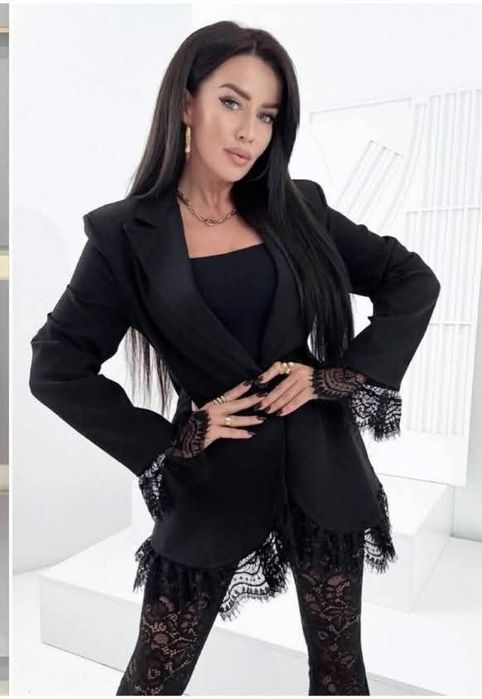 Marynarka z koronką