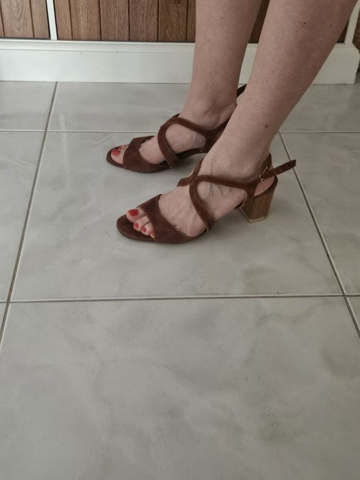 Sapatos em camurça Caroll