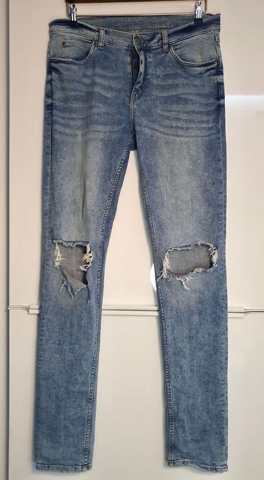 Cheap Monday jeansy męskie Skinny fit niebieskie dziury r W32 L34 M/L