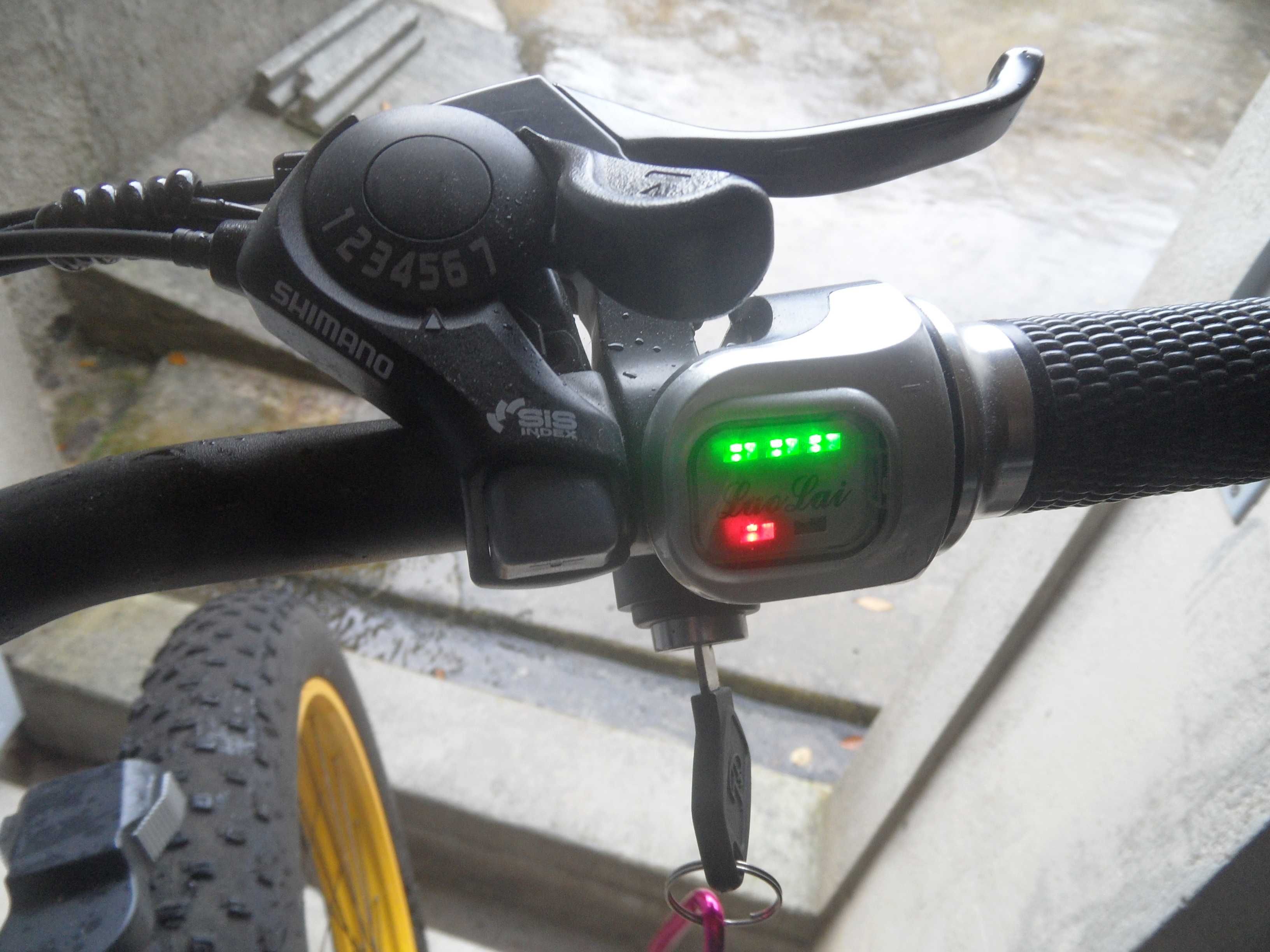 Bicicleta elétrica roda larga