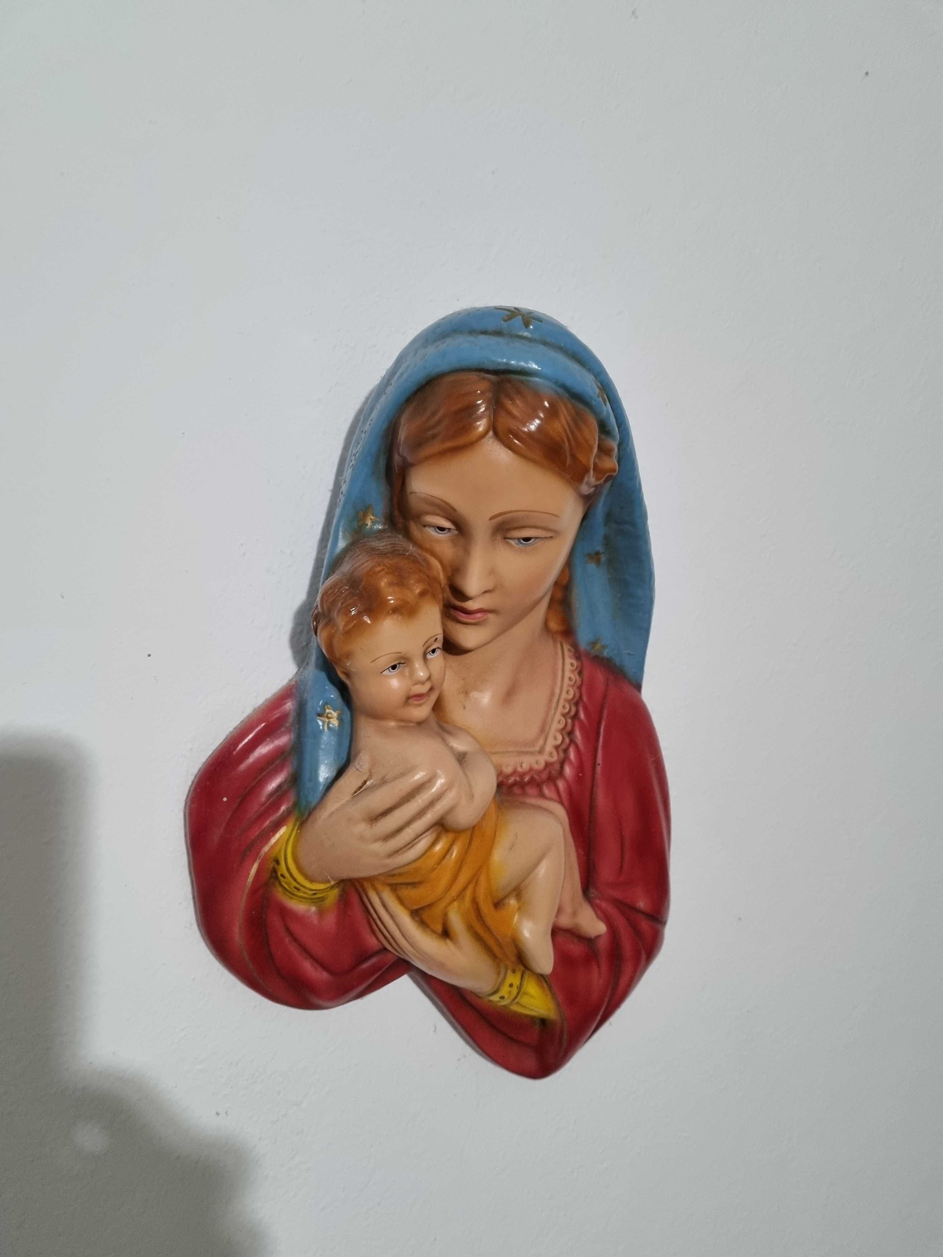 Vendo quadros antigos.
