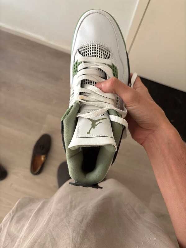 "Buty sportowe damskie" Jordan_4_retro_Seafoam_rozmiar.40