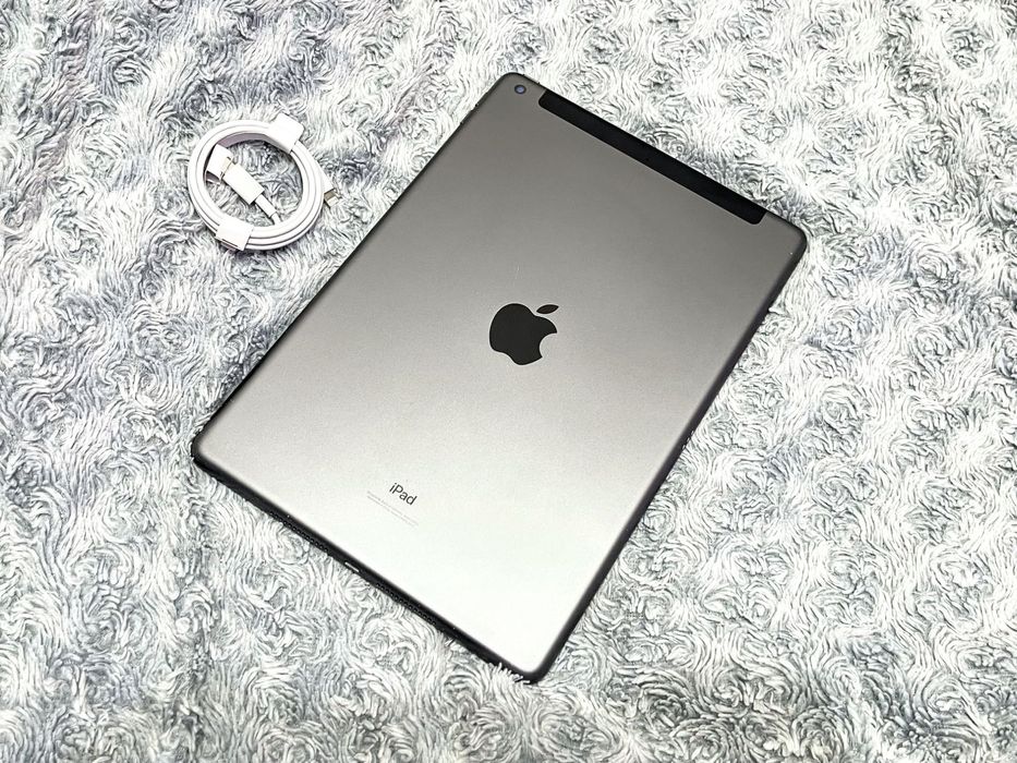 IPad 9 (64 gb) LTE, шикарное состояние + стекло! А2603