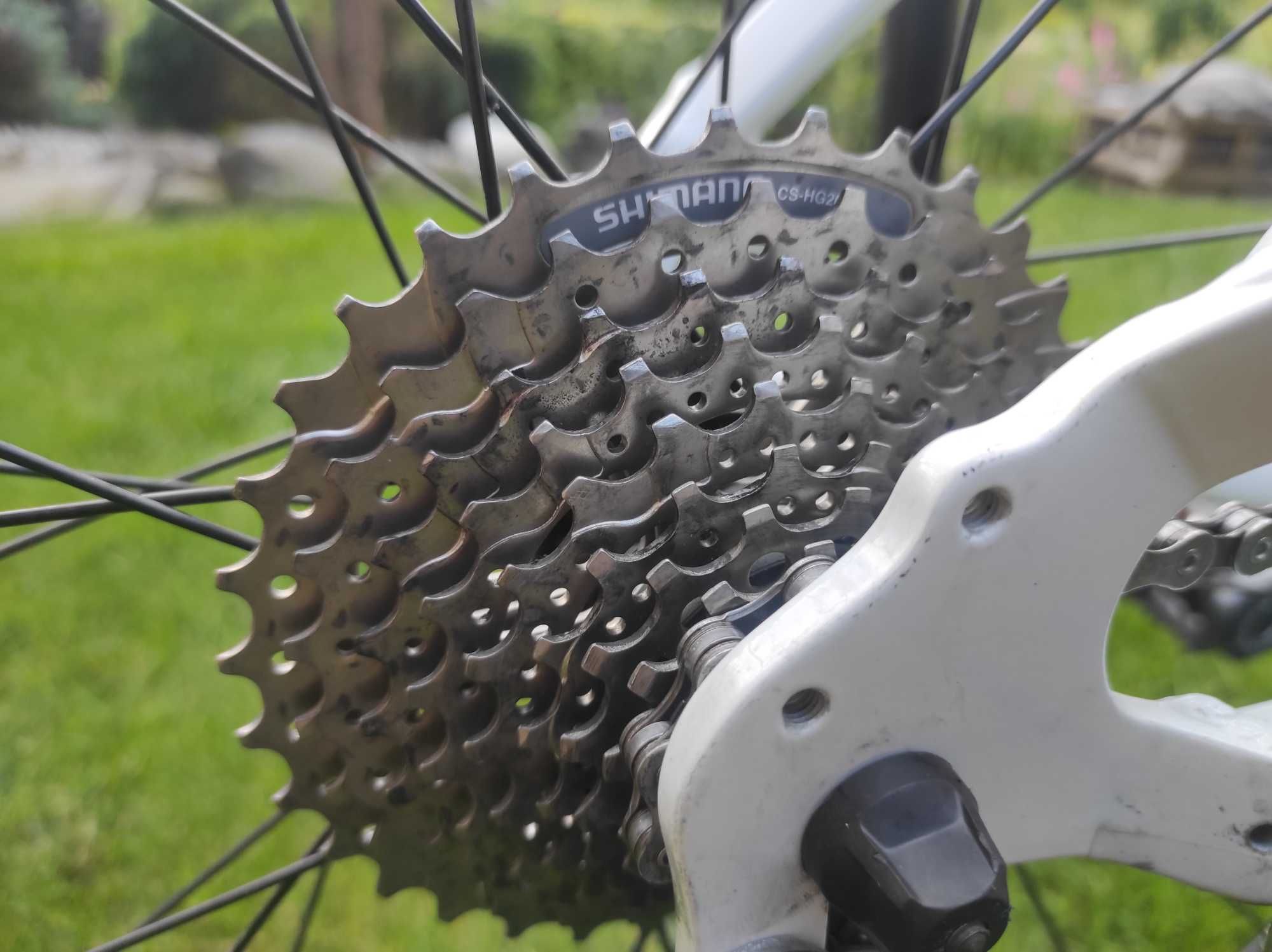 Triban Regular rozmiar S (szosa, road plus, gravel)