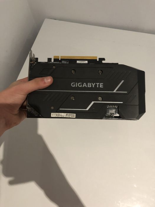Placa Gráfica GTX 1660 Super 6GB – Ótima para Gaming