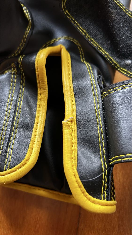 Luvas de boxe BROOKLYN FITBOXING (tamanho L)