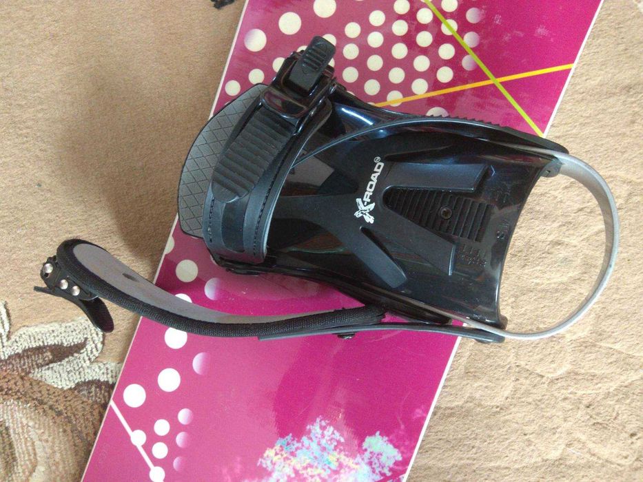 Сноуборд ~135 см (на рост до 156 см) + крепления