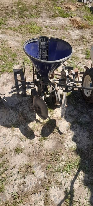 Продам,обладнання для картоле сидіння