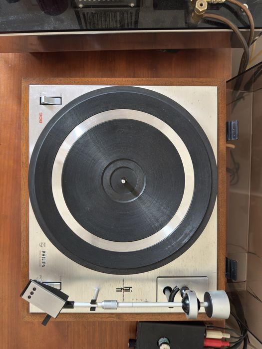 Gira Discos Philips 308
