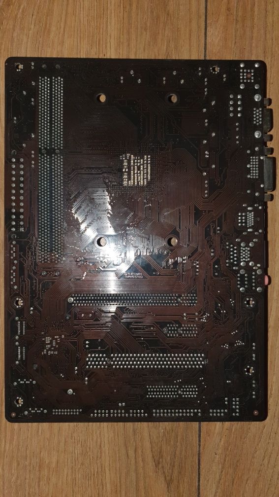 GIGABYTE GA-F2A88XM-HD3 + AMD A10 7850K 4x3.7ghz,DDR3 8GB FM2 100% OK