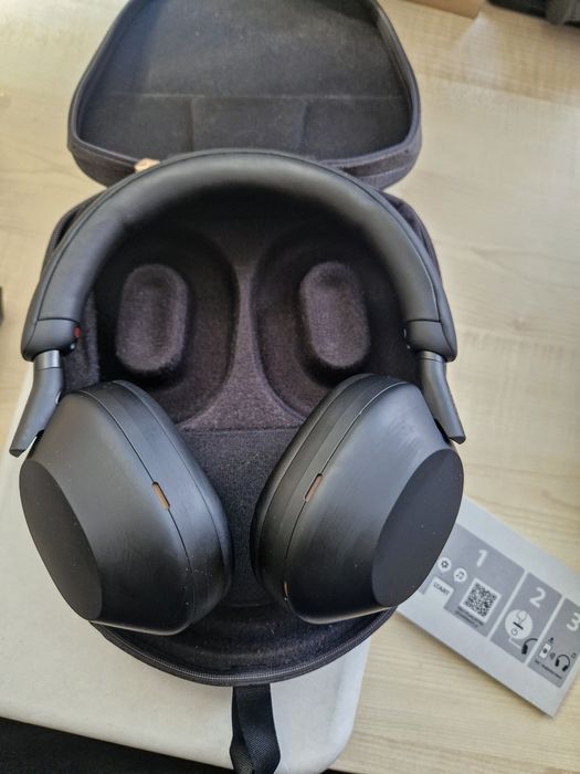 Sony WH-1000XM5 Czarne - Pełen zestaw, wzorowy stan