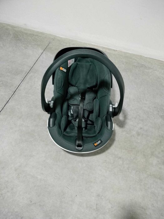 Cadeirinha de bebê (ovinho)