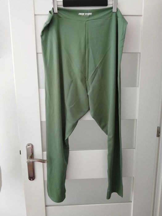 Leginsy zielone 56